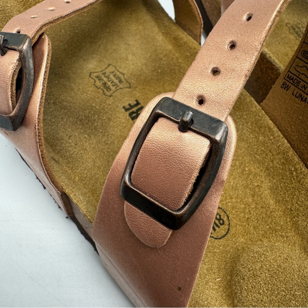 Cushionaire Luna Cork Footbed Sandals Rose Gold Size 8W Comfort Buckle Boho - Picture 8 of 10